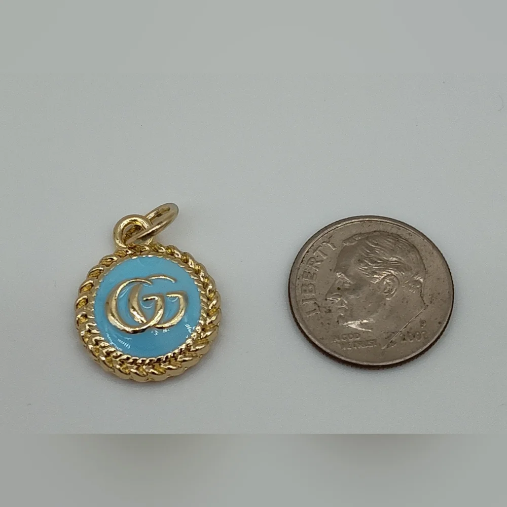 GUCCI Blue Enamel GG Logo Charm Gold Tone Rope Frame Y2K Pendant Charm Pull - Picture 3 of 3
